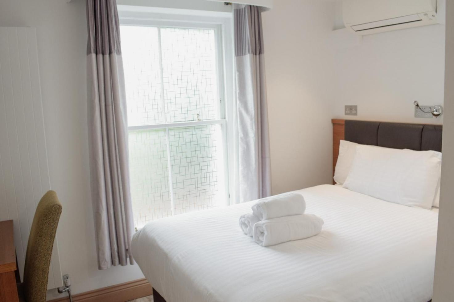 Studio budget Apartment,1530343456:JPEG