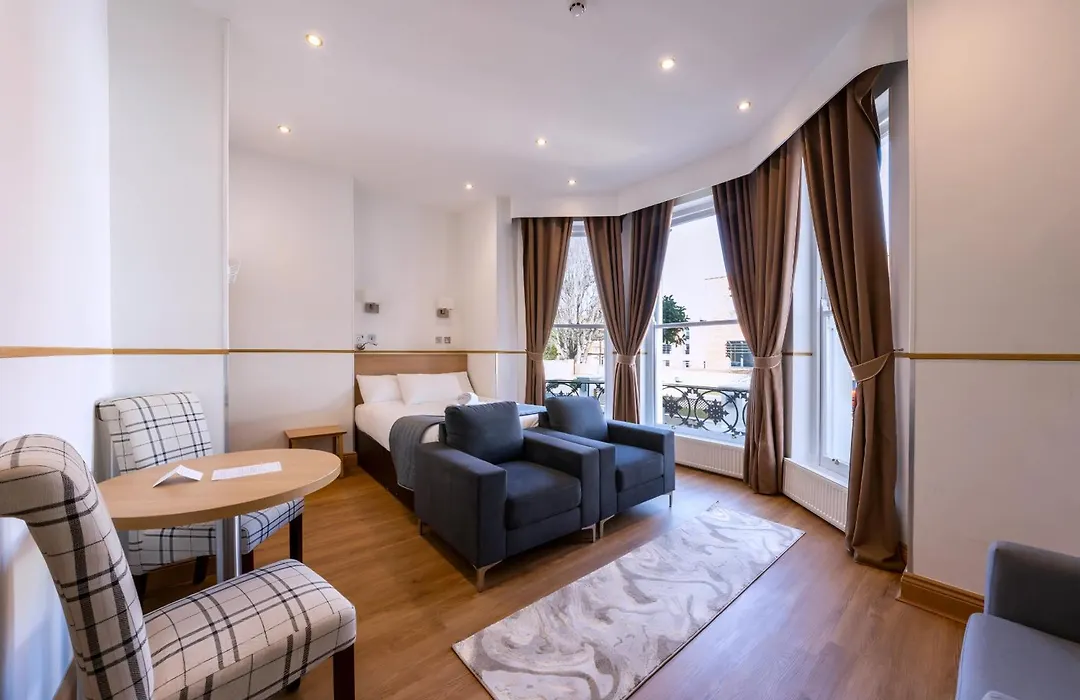 Osborne Aparthotel-1